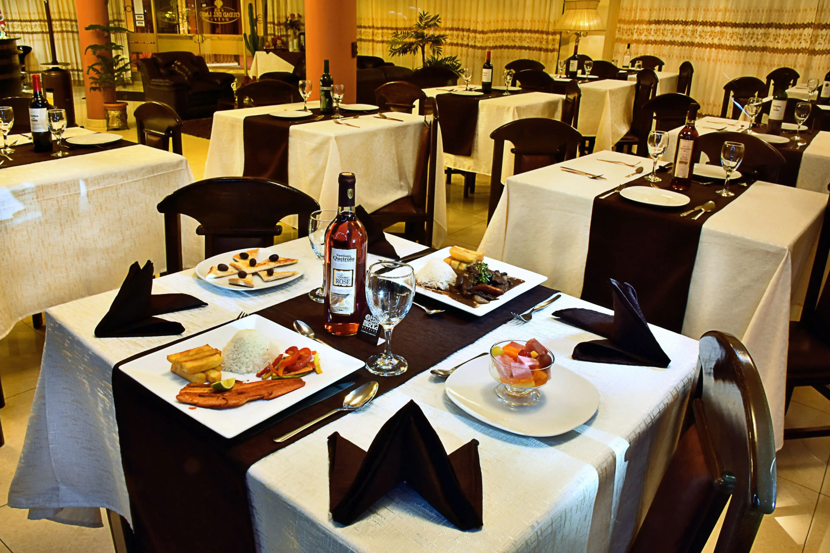 Terra Mistica Ciudad Del Lago Hotel