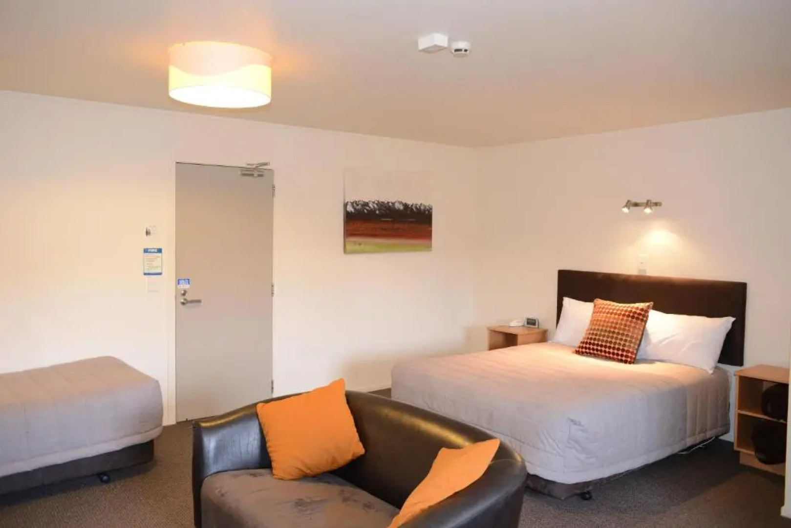 The Hobbit Motorlodge