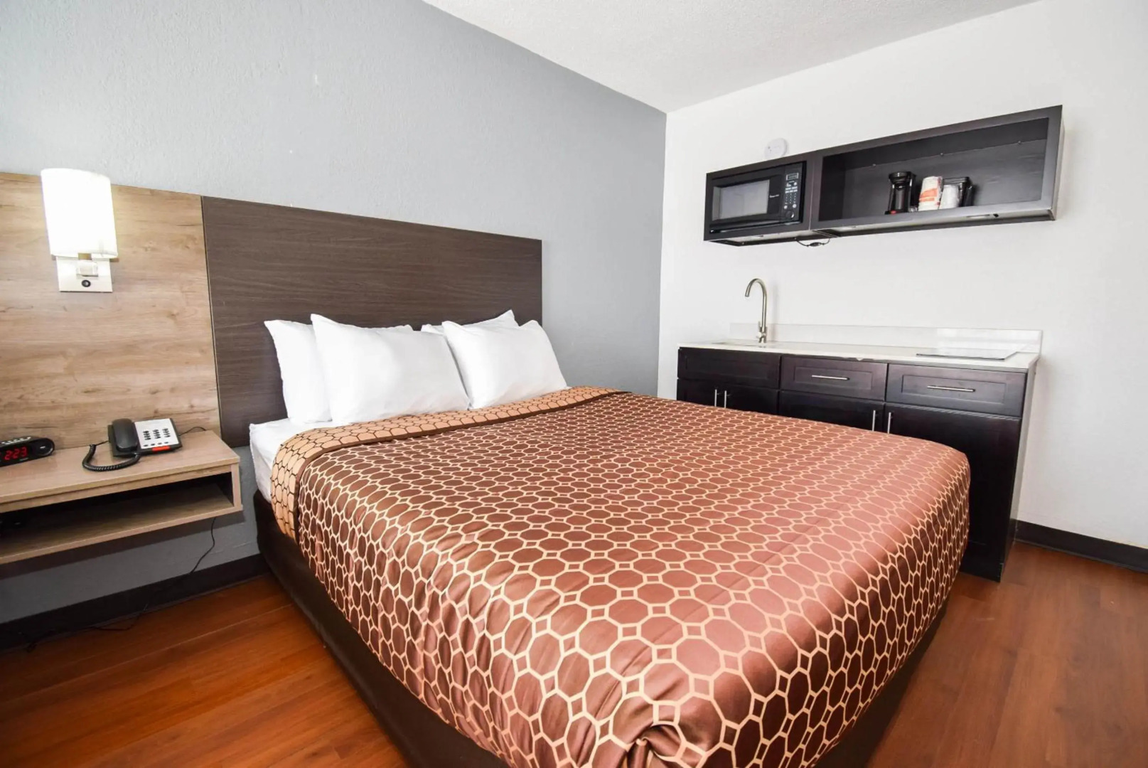 Quality Inn & Suites Sulphur Springs