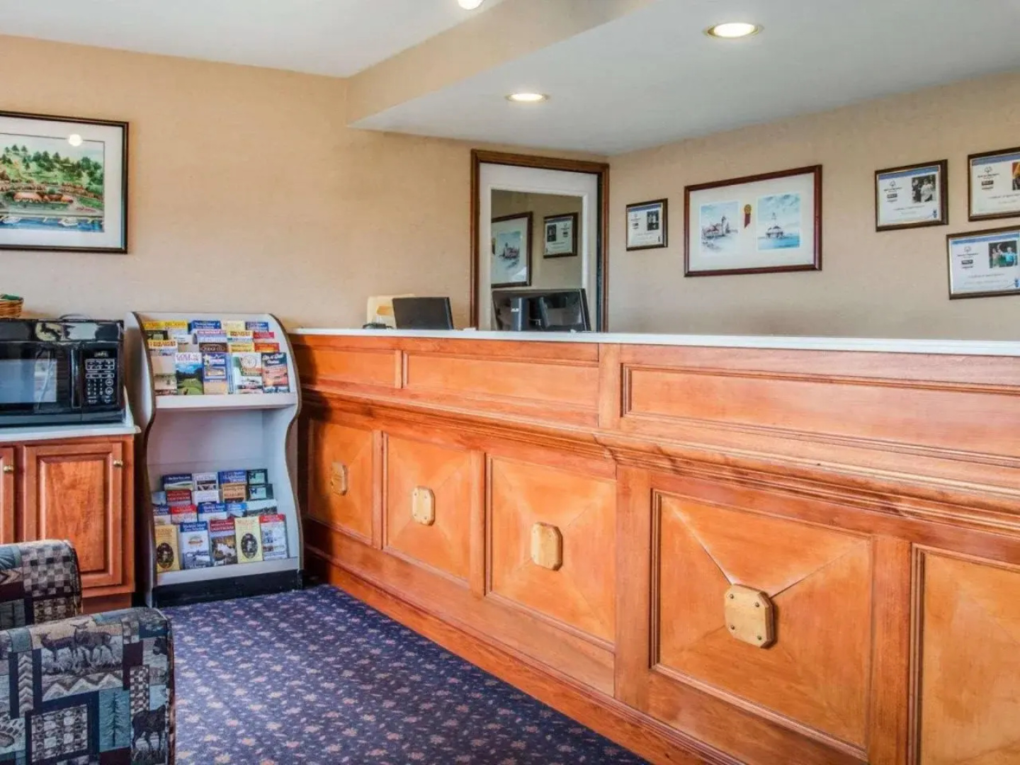 Econo Lodge Mackinaw City