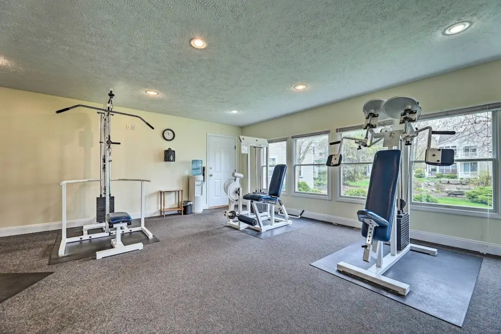 Bright Manistee Condo w/ Beach + Pool Access!