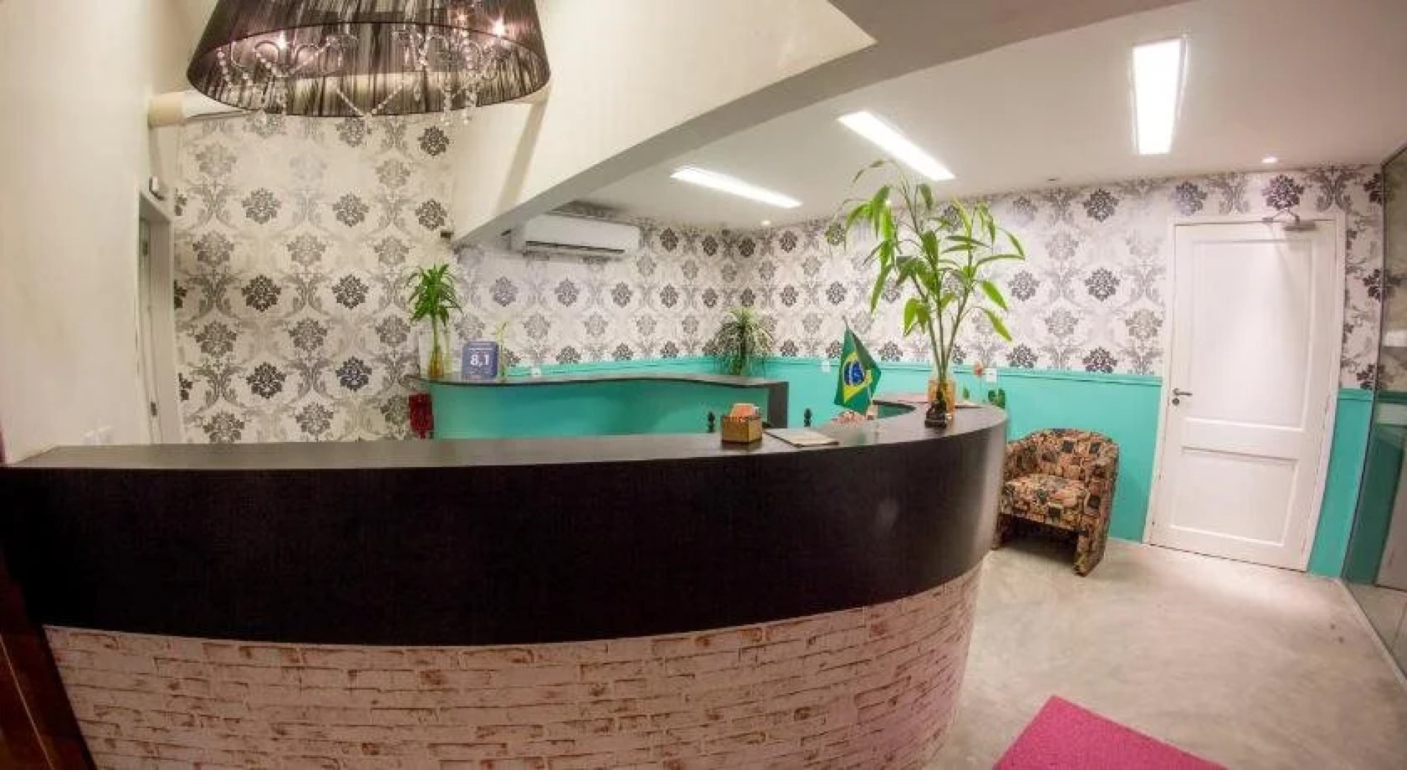 Vivaz Boutique Hotel