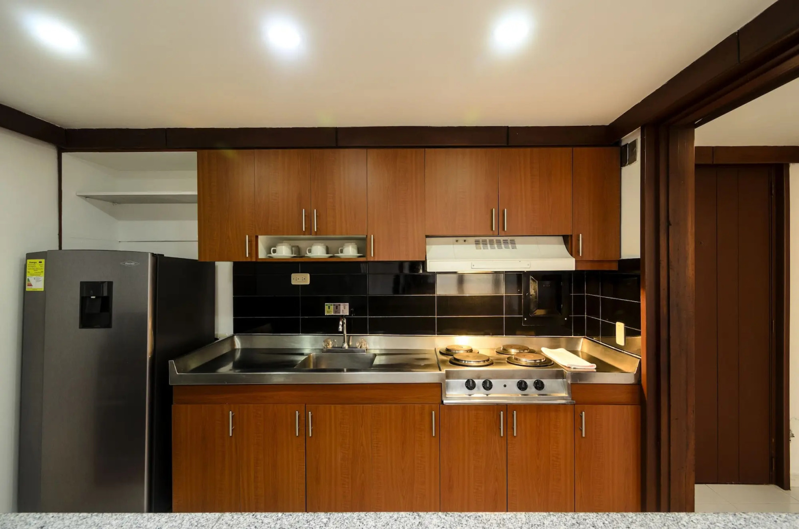 Travelers Suites Condominio Plenitud