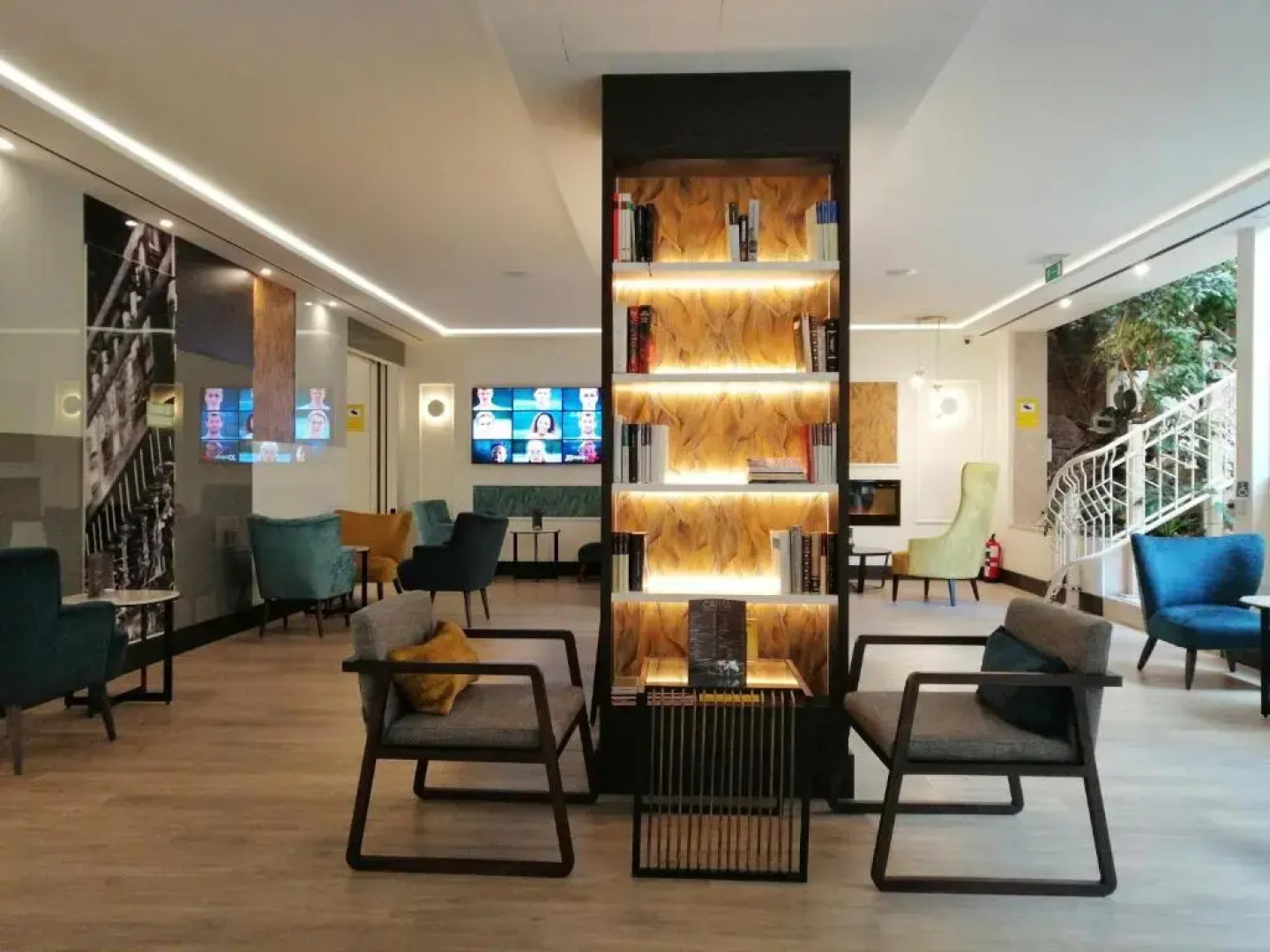 Отель Gran Versalles