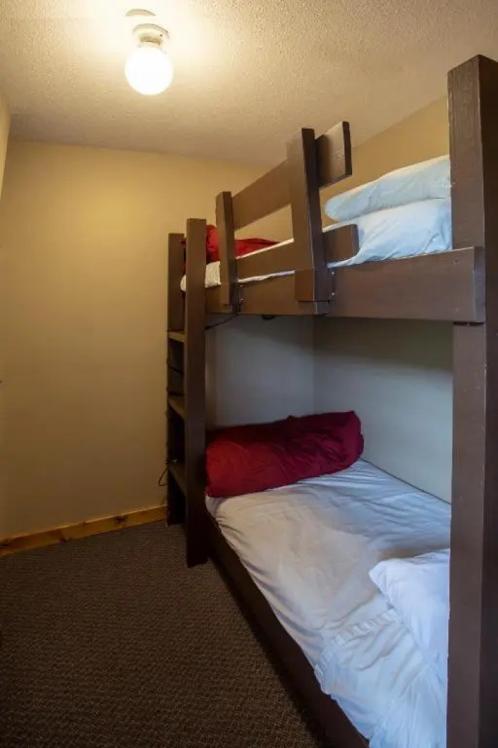 The Pinnacles Suites & Townhomes