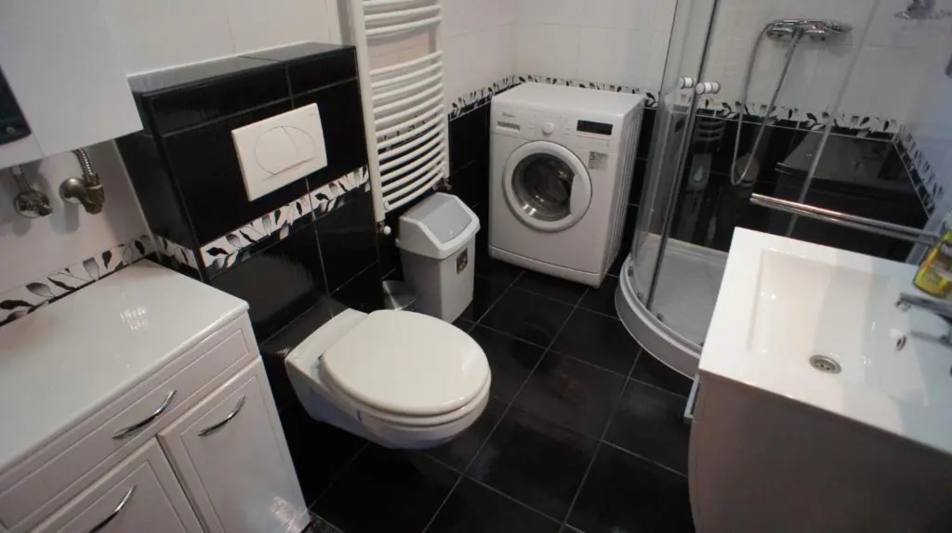 Tulip Family Apartment