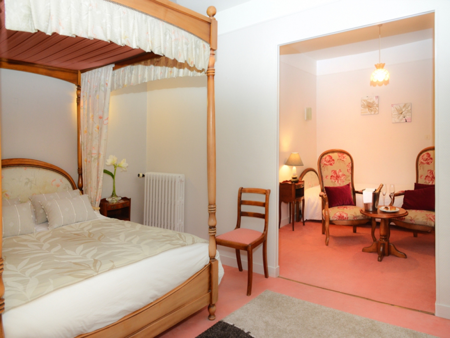 Logis Hôtel Du Dauphin