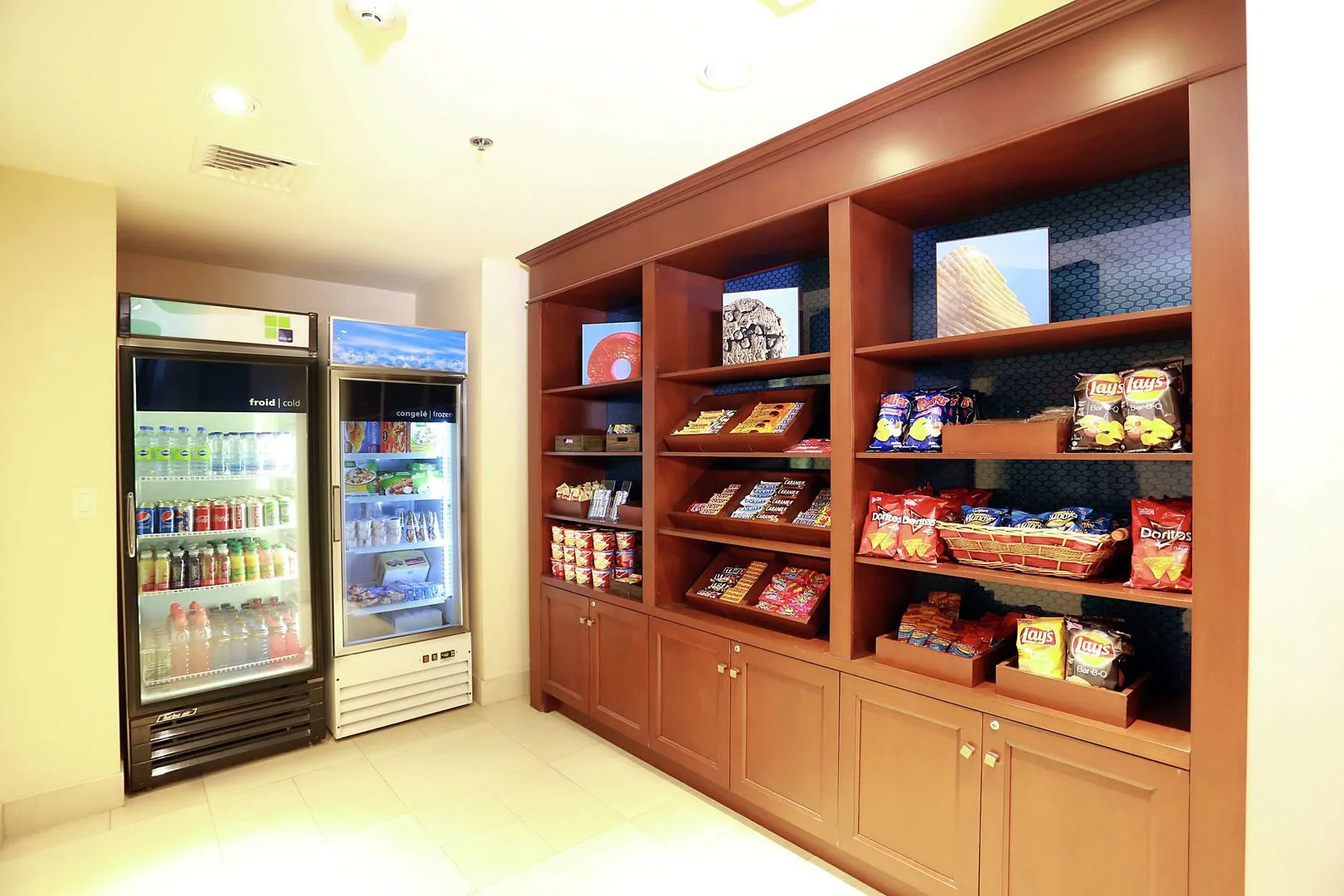 Hampton Inn & Suites by Hilton Laval