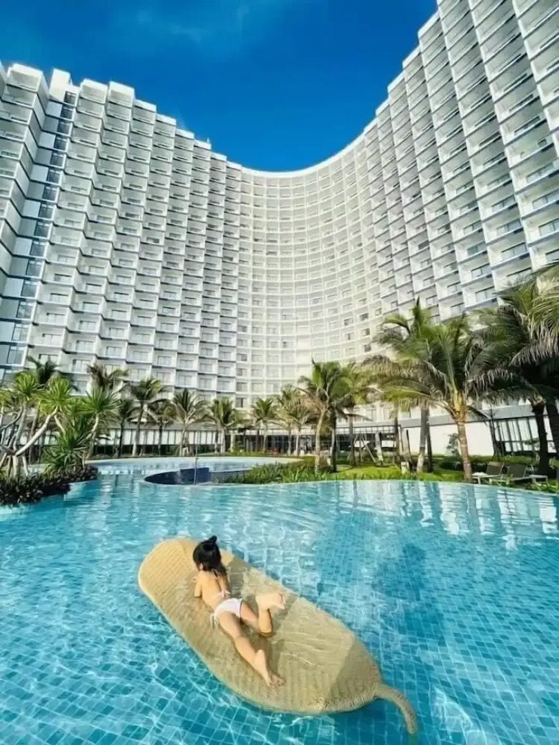 The Sea View Cam Ranh