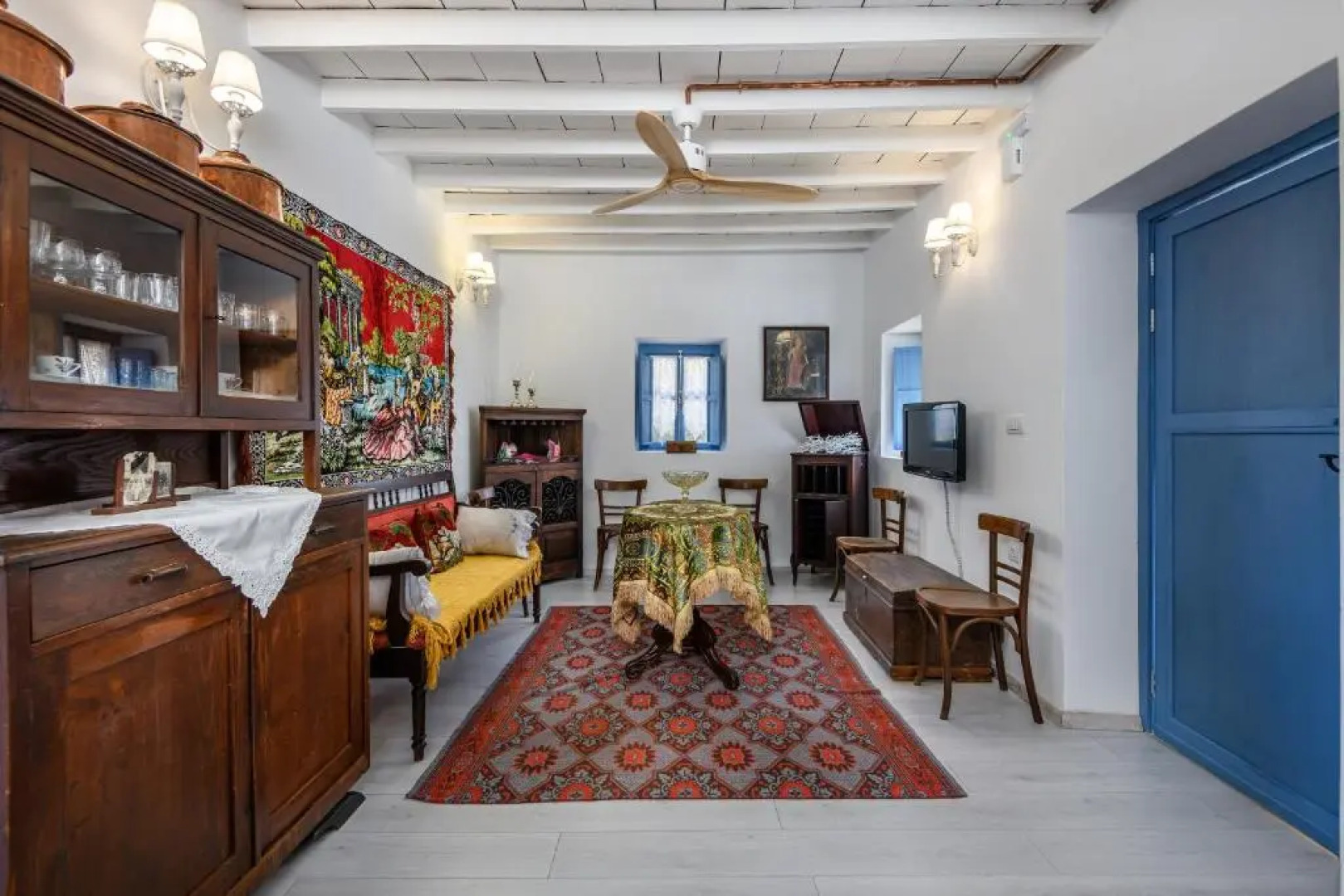 The Aegean blue country house Old Milos