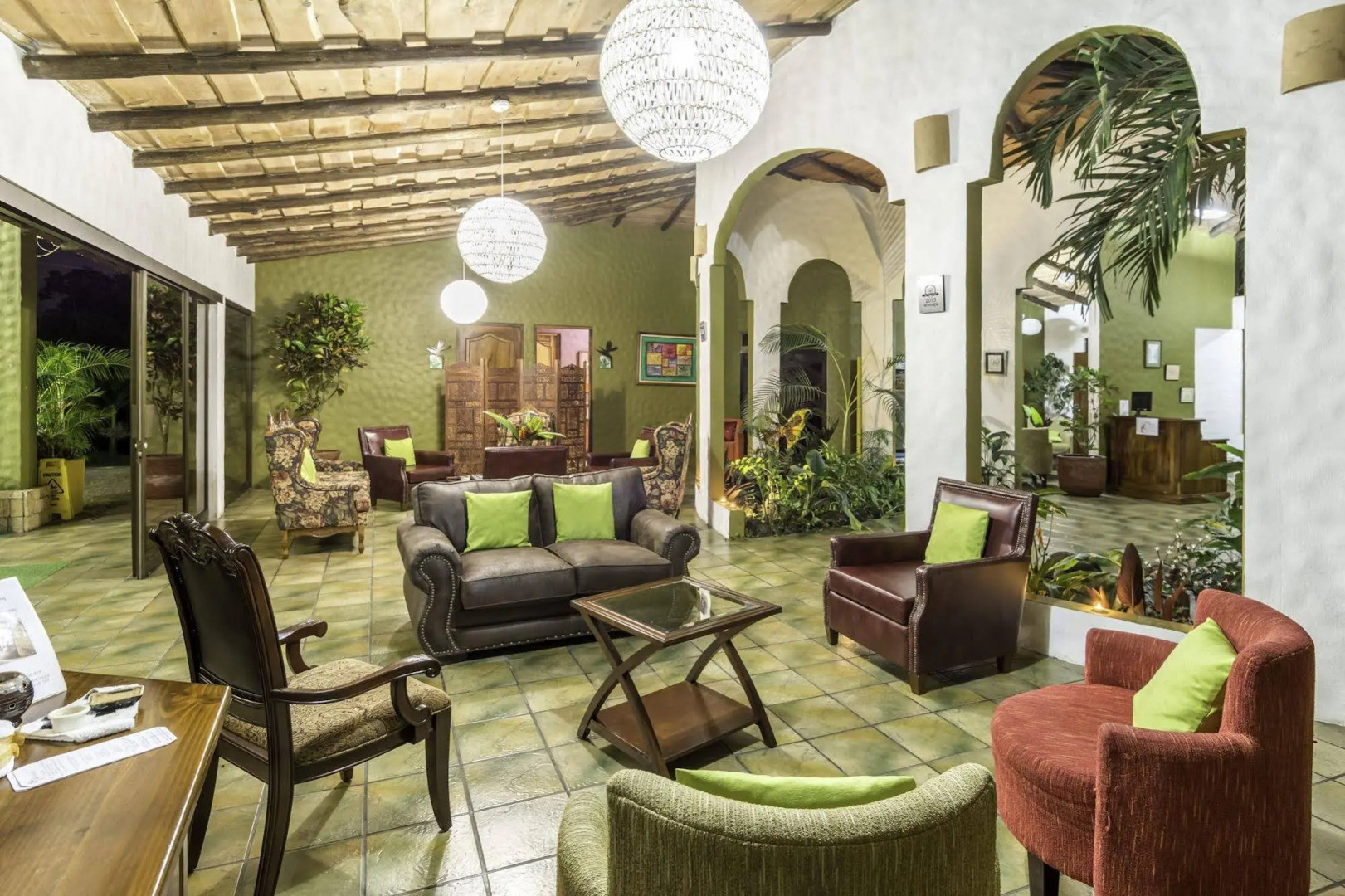 Mountain Paradise Hotel