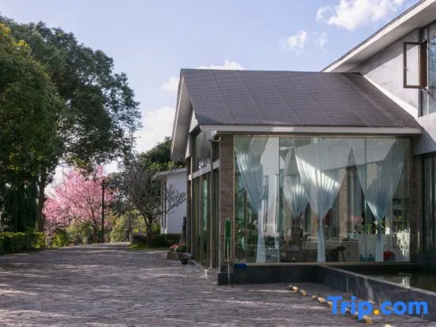 Pu'er Tea Garden Resort Hotel(Pu'er Tea Expo Garden)