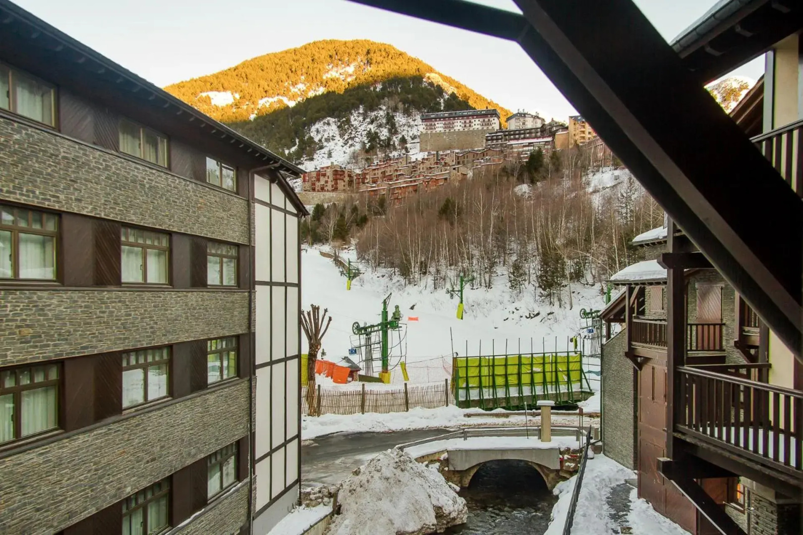 Refugi d' Inclès B4