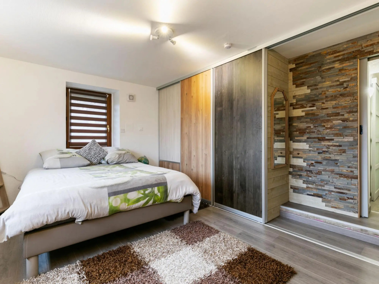 Majestic Holiday Home in Neubois with Private Pool