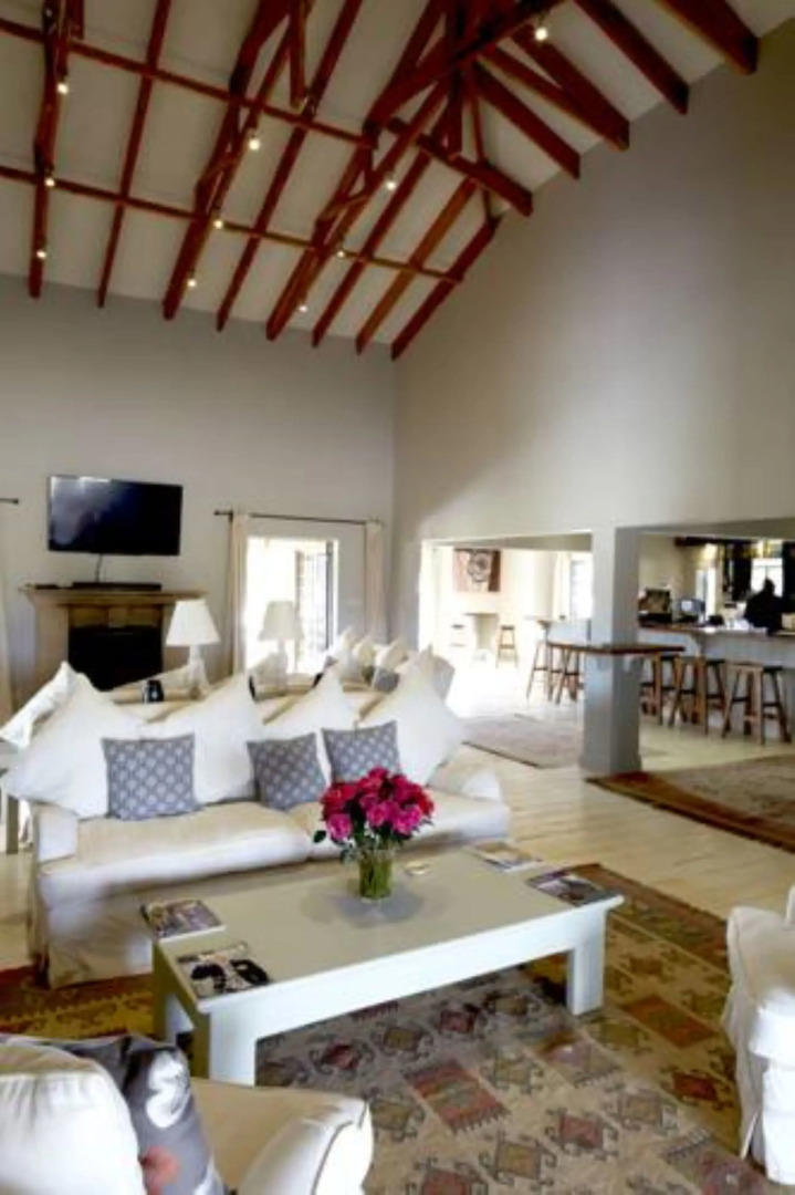 Soames Hotel & Jack's Bar