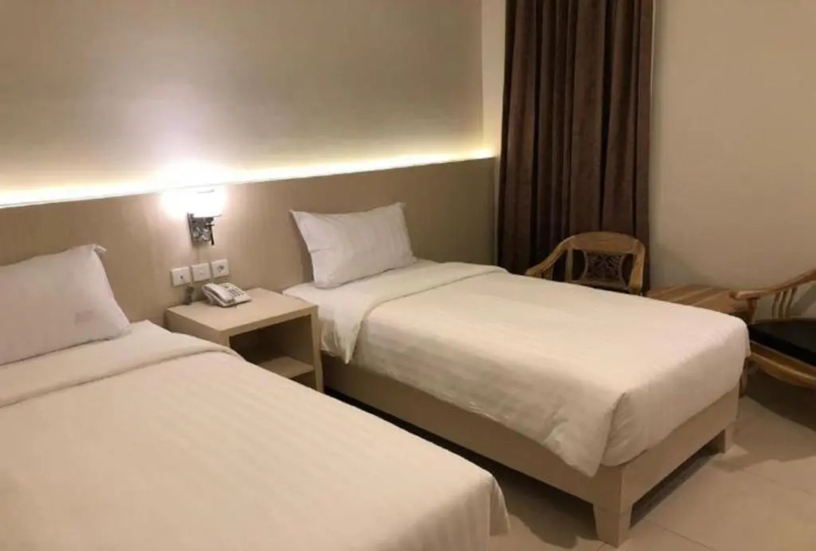 Amazing Riverside Hotel