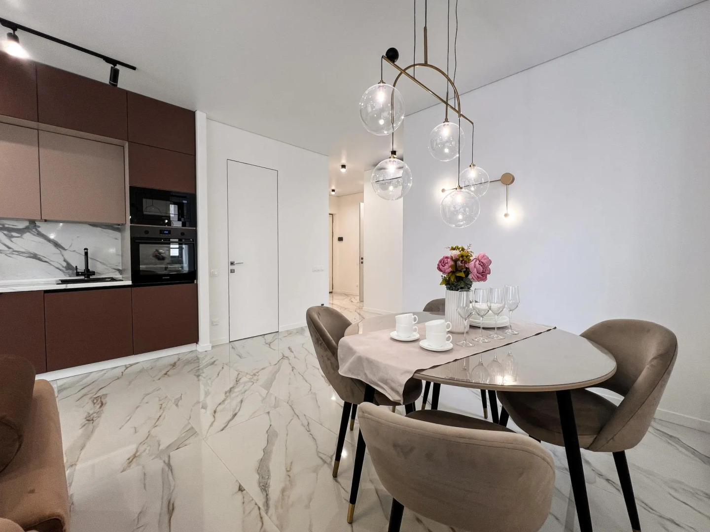 uTrip (юТрип) на улице Алексея Козина