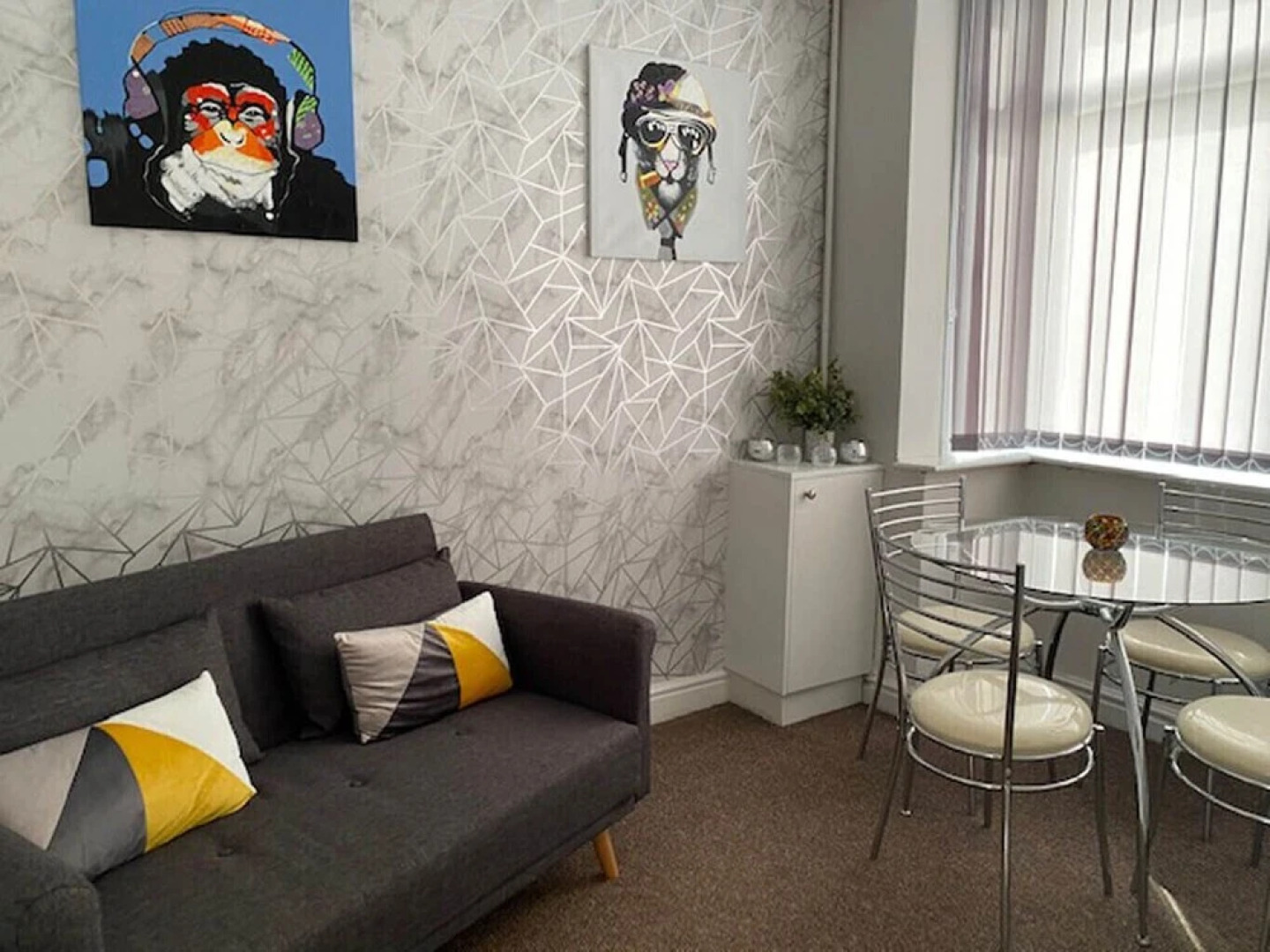 Townhouse @ 110 Etruria Vale Road Stoke