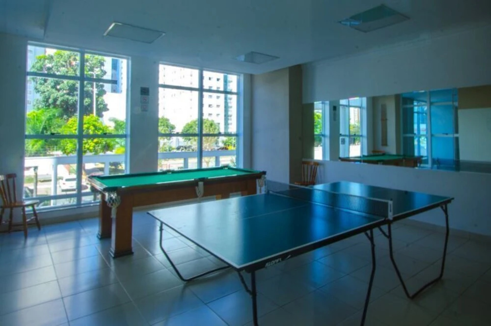 AV110 Completo e perto do metro