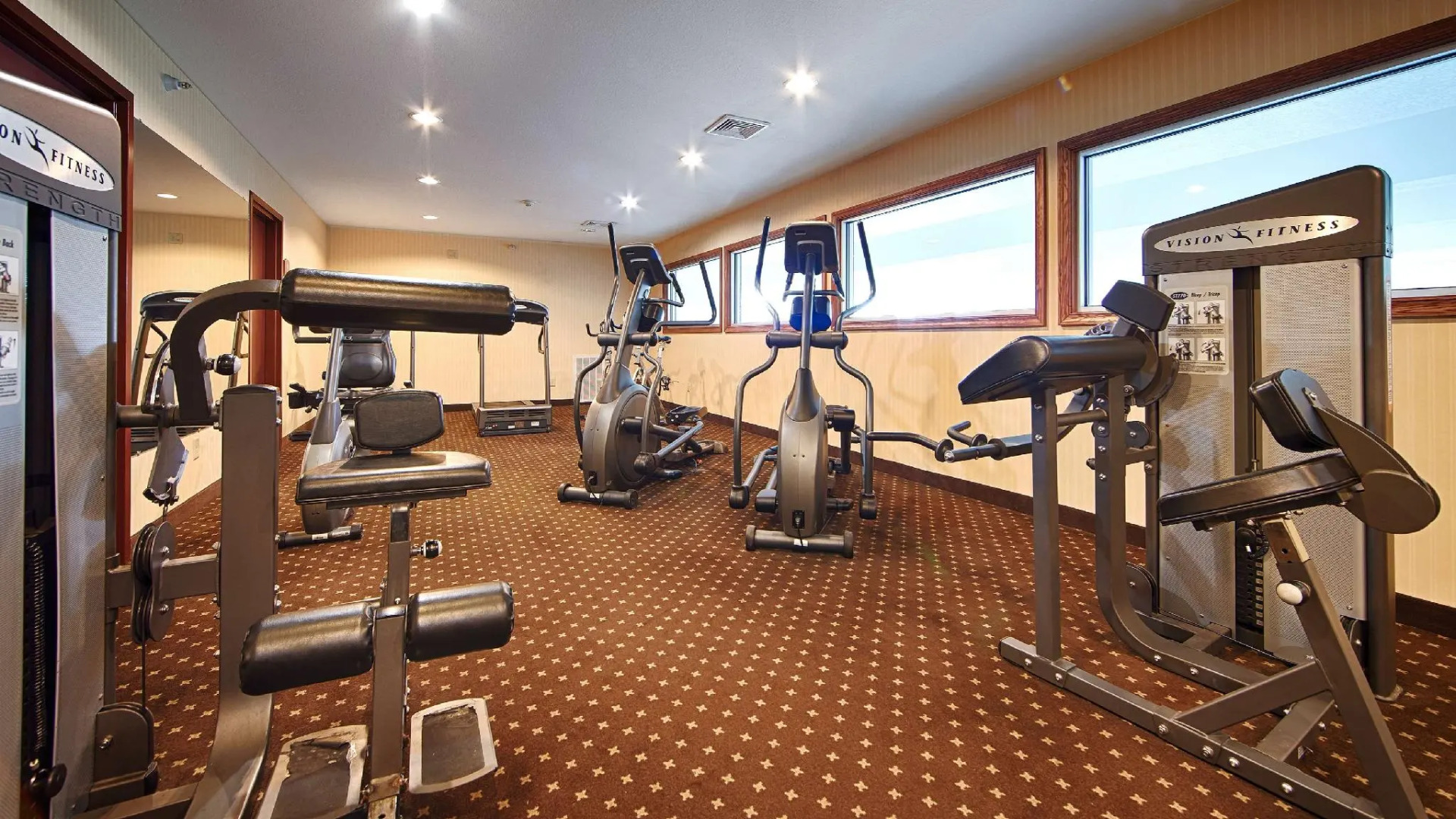 Best Western Plus Ticonderoga Inn & Suites