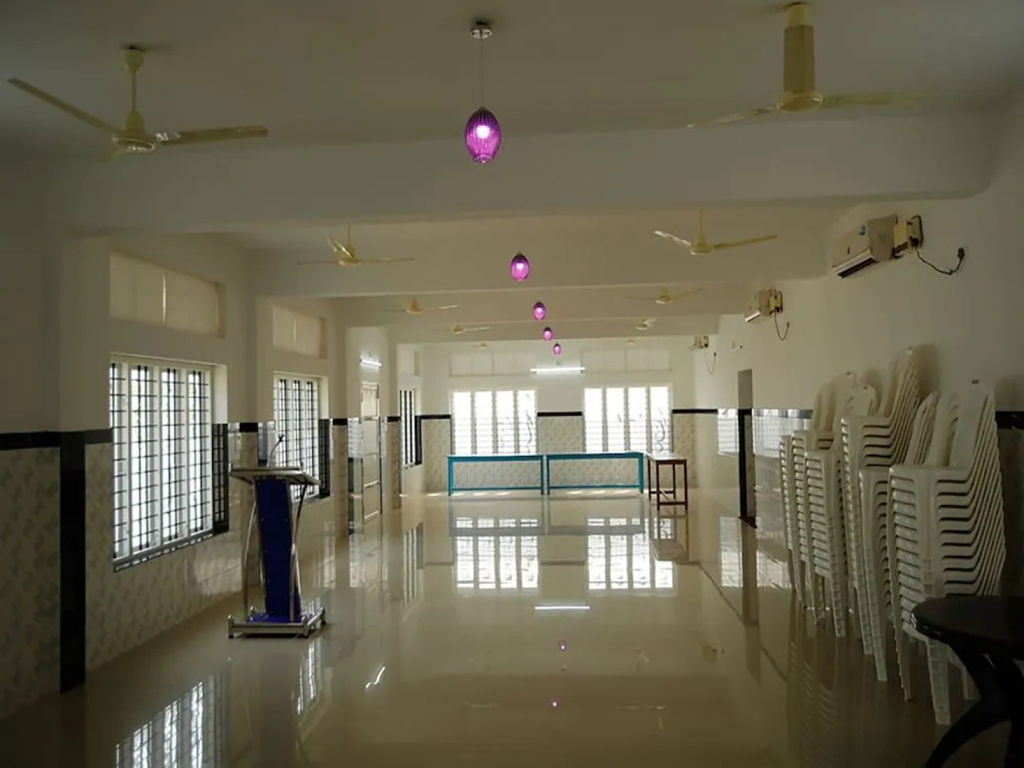 Oyo 26964 Palm View Residency