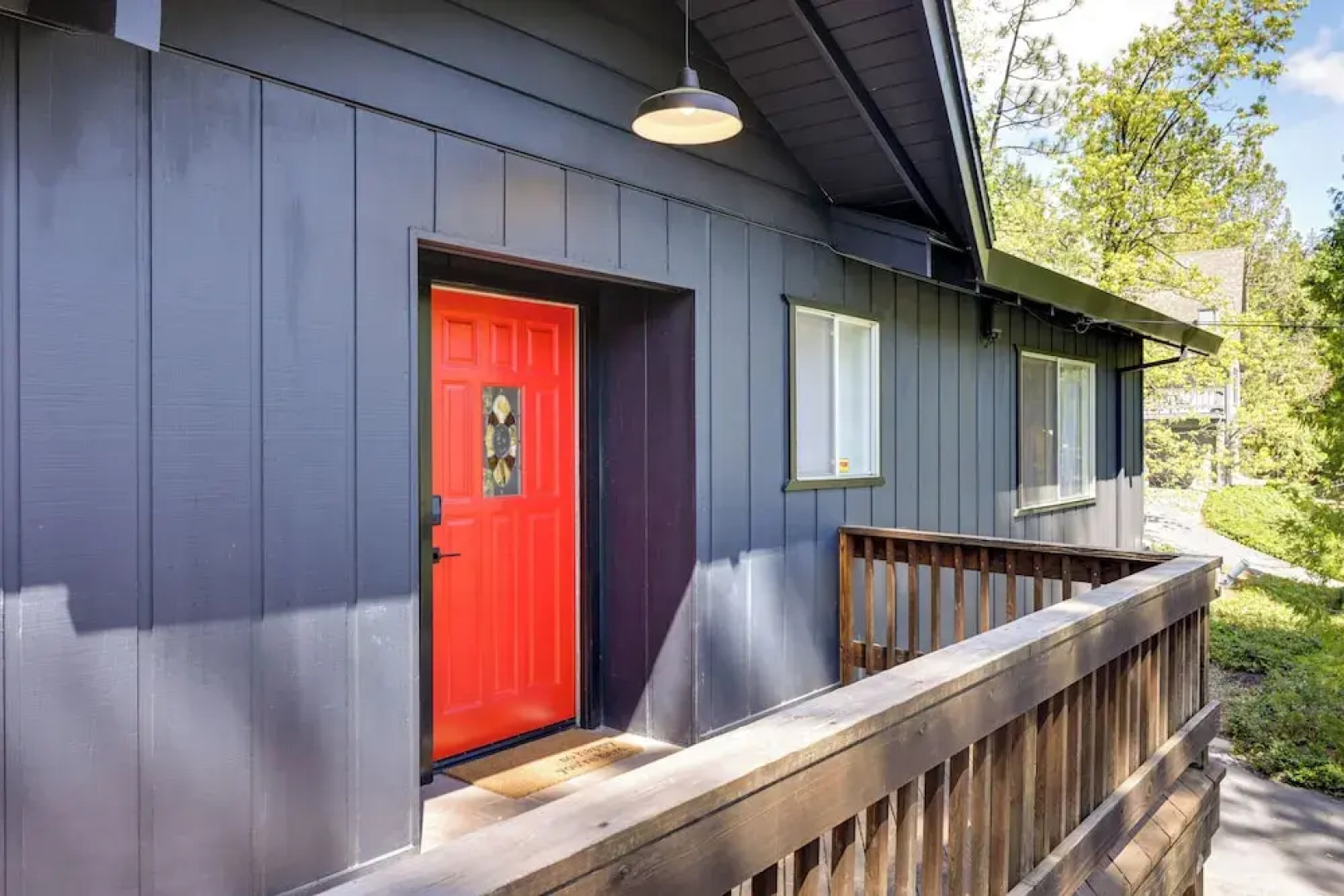 Deck & Fire Pit: Stunning Twain Harte Cabin!