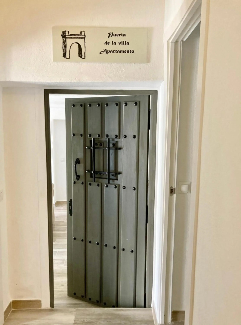 Puerta de la Villa Apartamento