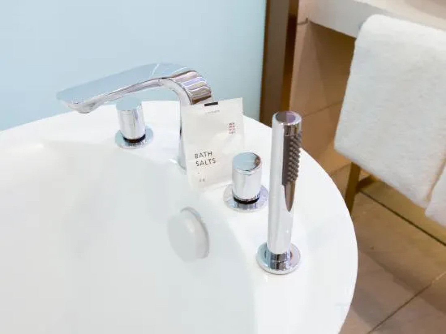 Lavande Hotel (Yingtan Longhushan Avenue long distance passenger station store)