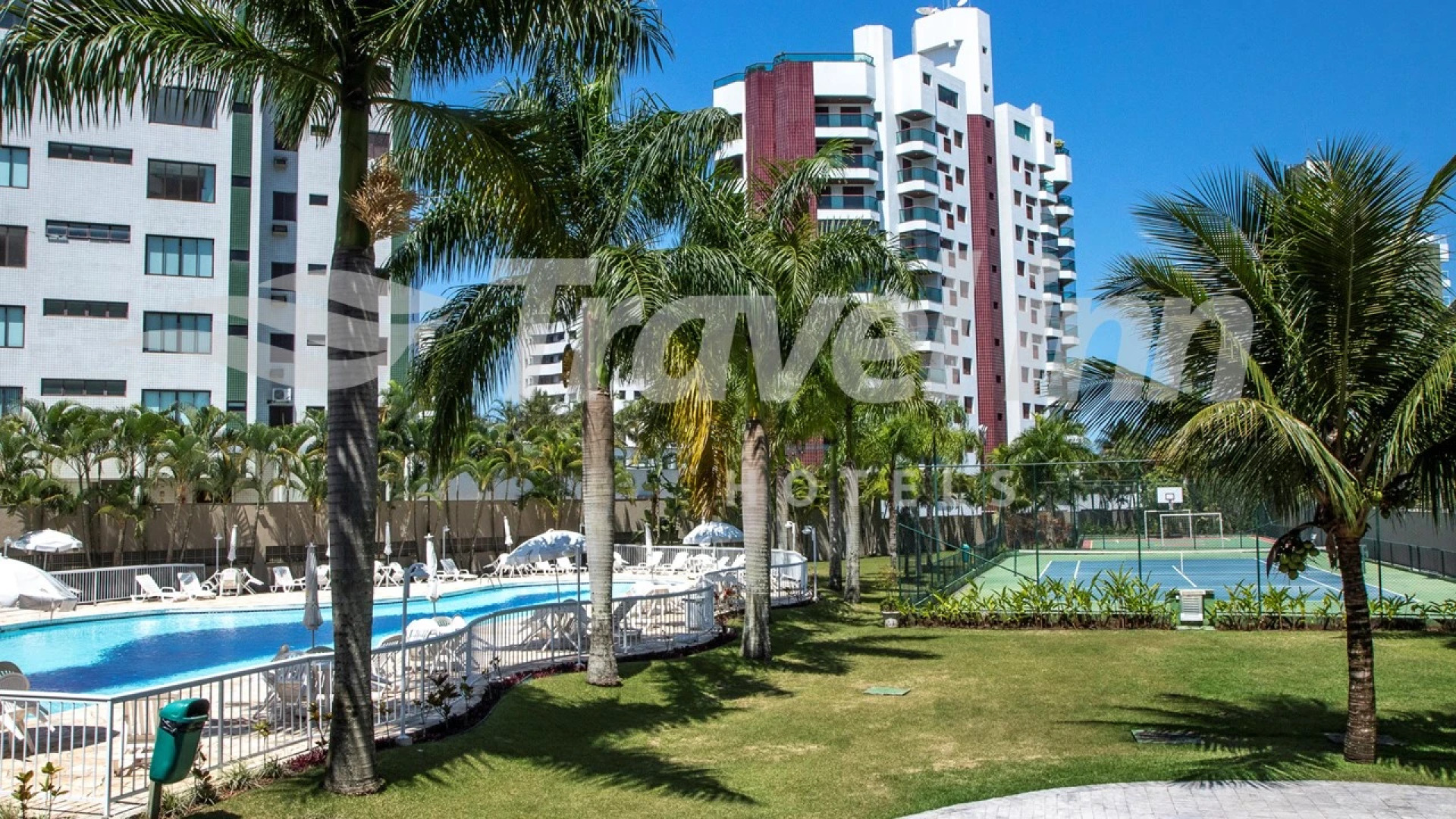 Boulevard Riviera Flat