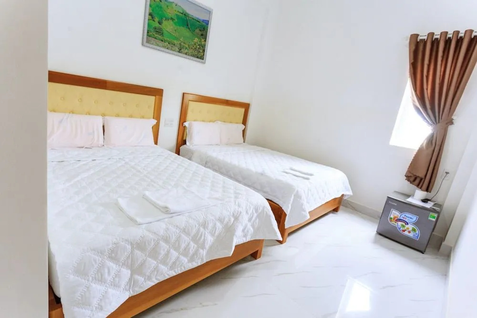 Khách Sạn Hoàng Nhi