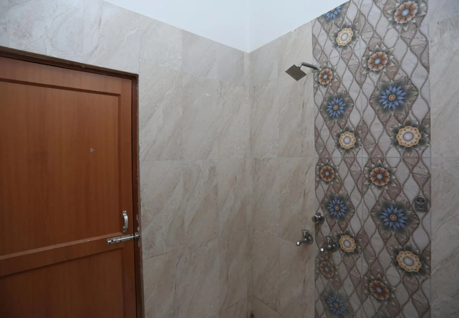 OYO 26852 Hanumant Palace