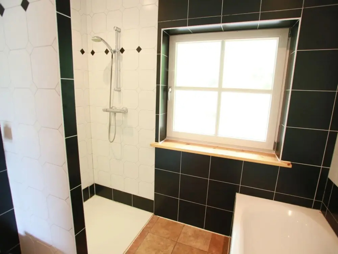 Cozy House With a Sauna and hot tub Surrounded by Nature