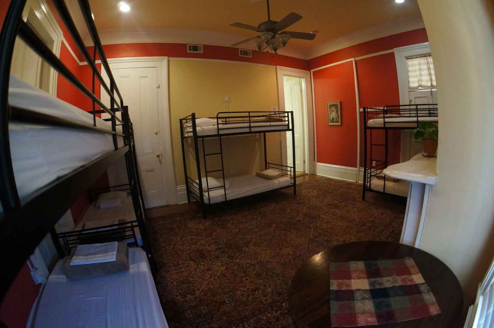 Auberge Nouvelle Orleans Hostel