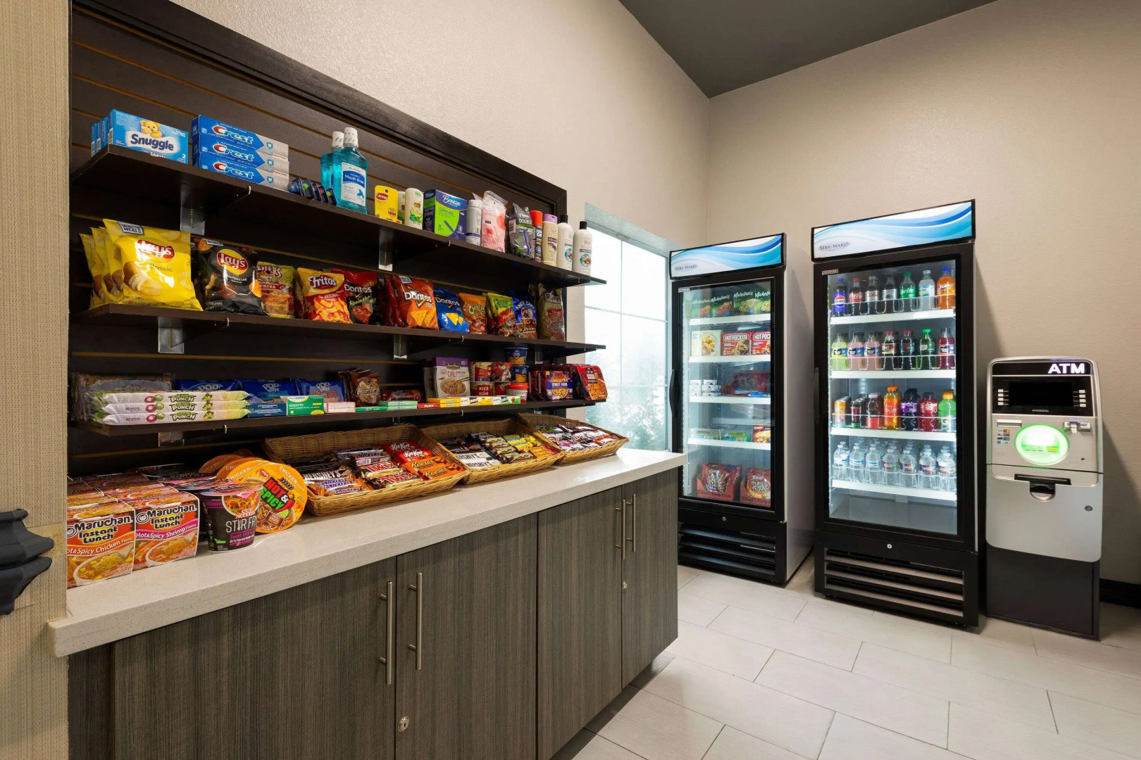 La Quinta Inn & Suites by Wyndham Ft. Worth - Forest Hill TX