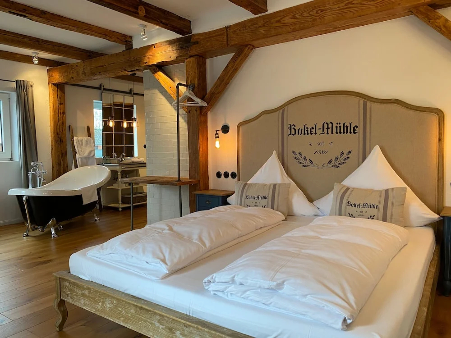 Bokel-Mühle am See