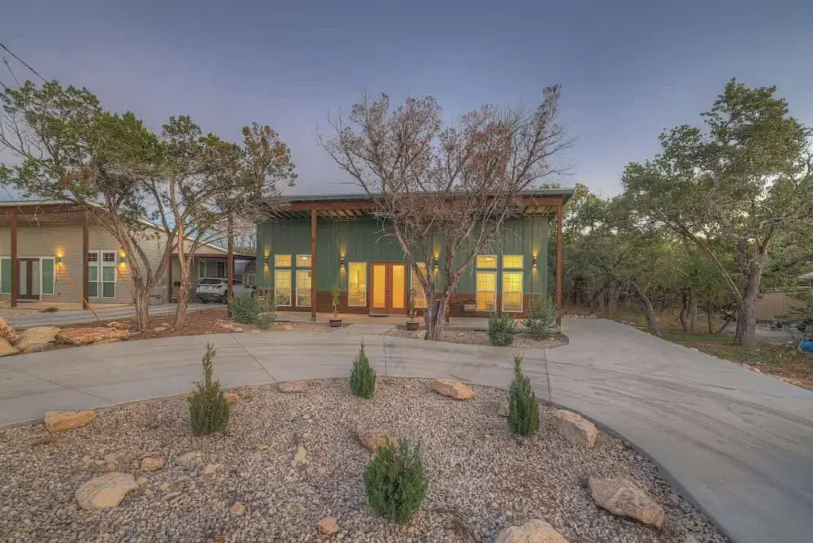 Serene Getaway Nestled in the Tx Hill Country!