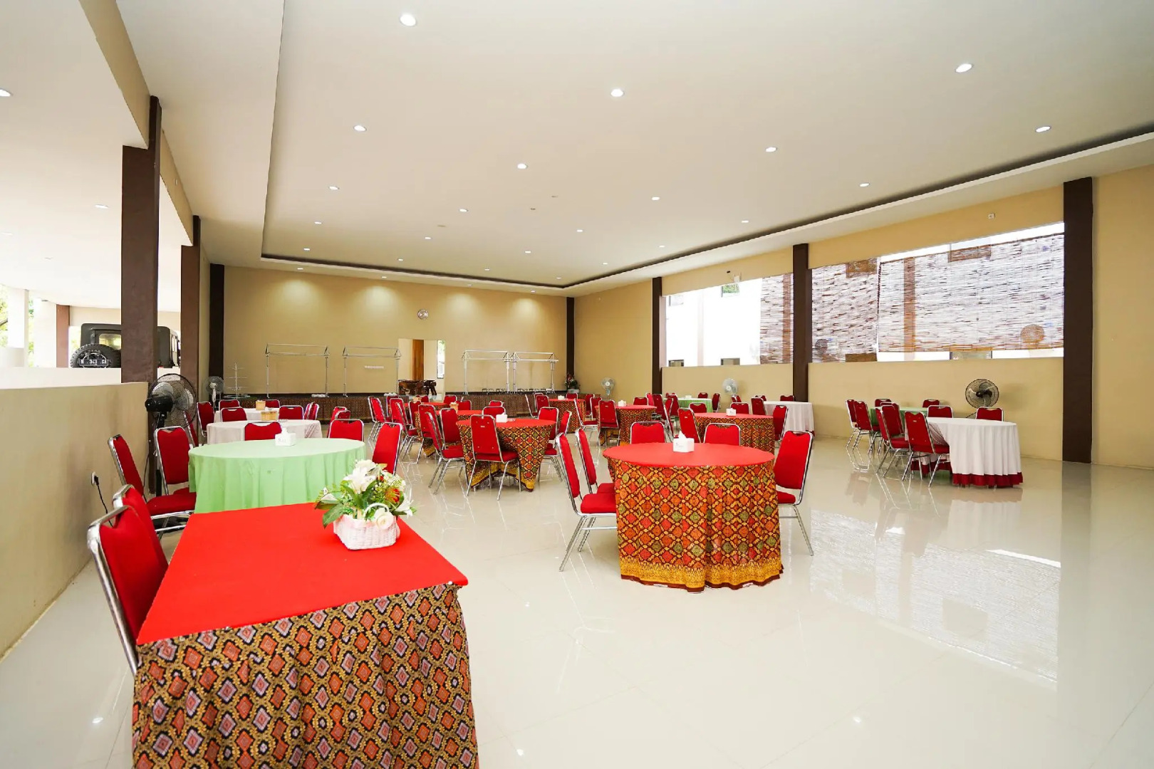 OYO 903 Kampoeng Kita Hotel