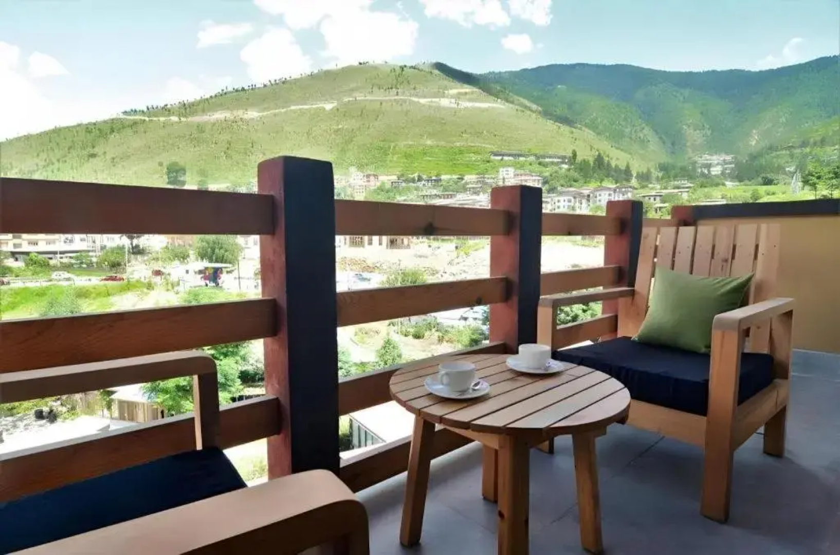 Hotel River Valley