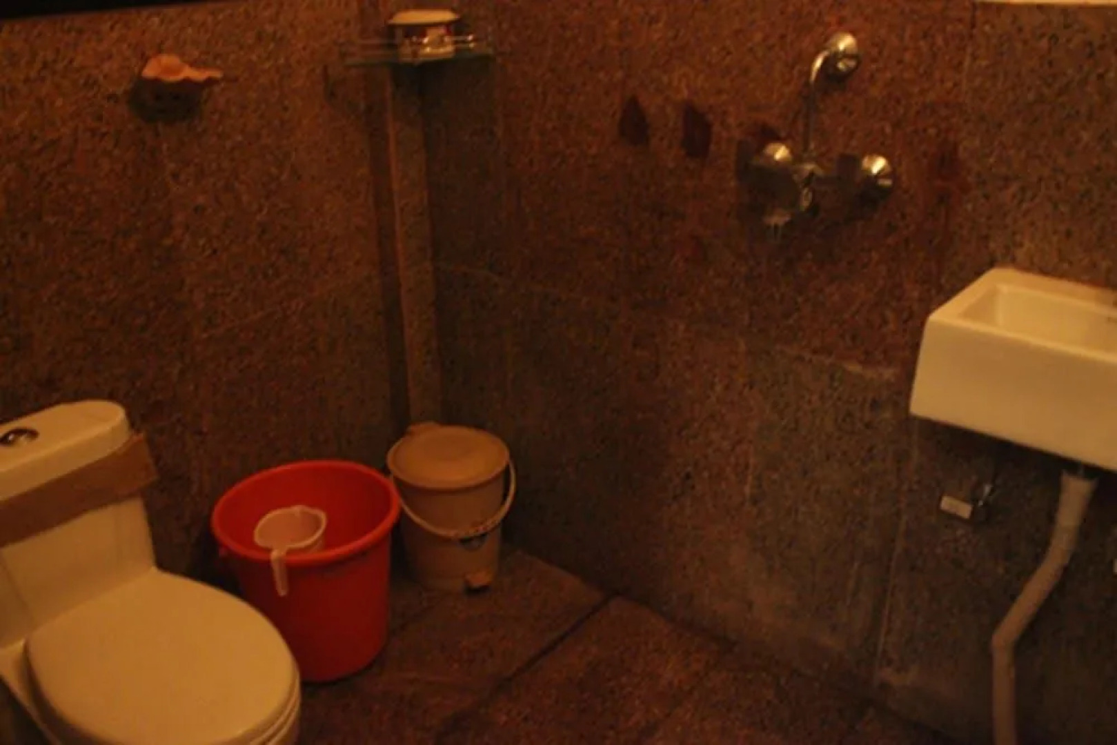 LSQ Luxuria (Nagaon)