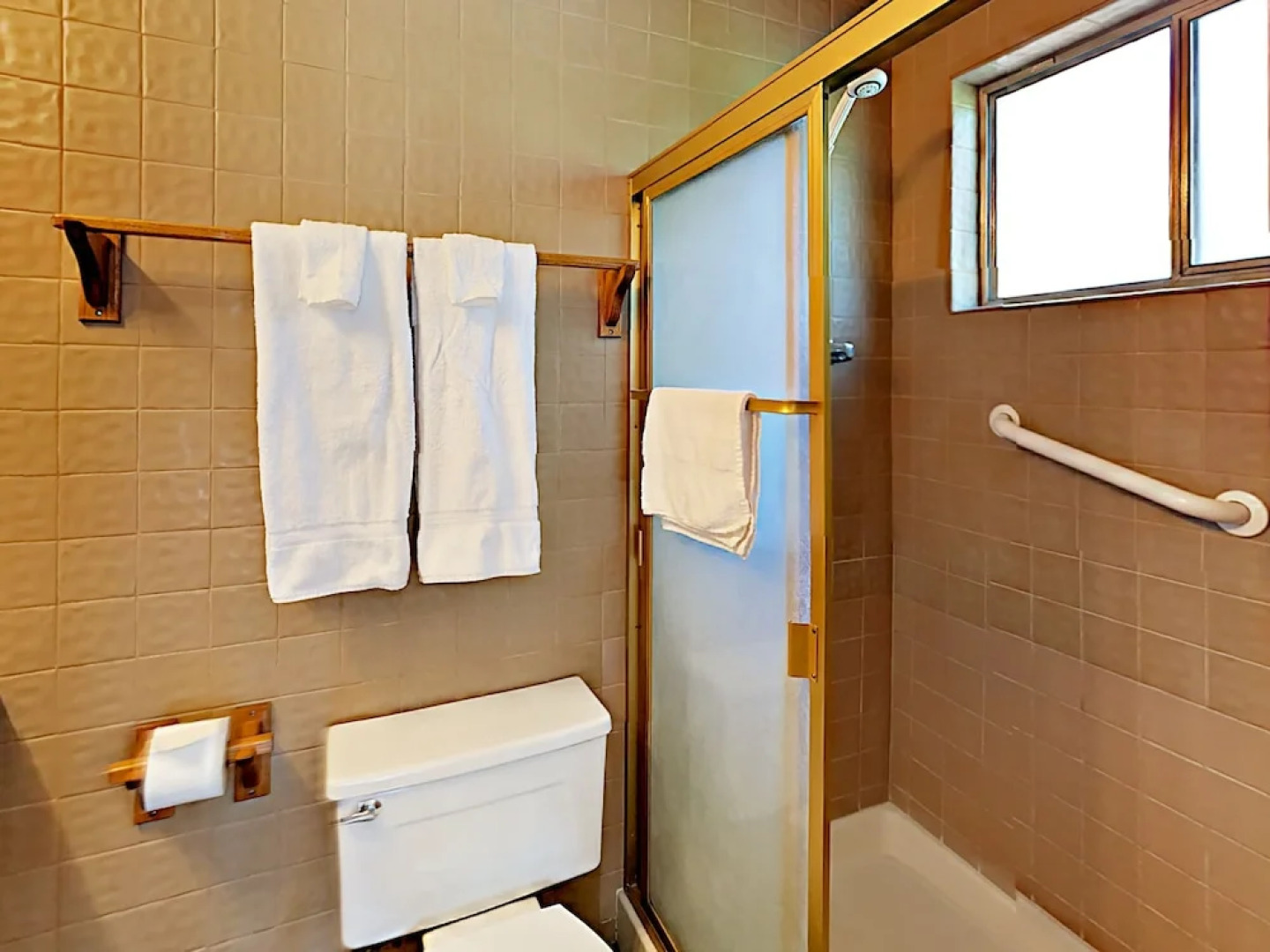 395 Pineland Dr Lake Tahoe Cabin by RedAwning