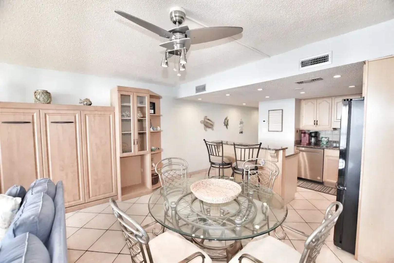 0611 Waters Edge Resort 2 Bedroom Condo by Redawning