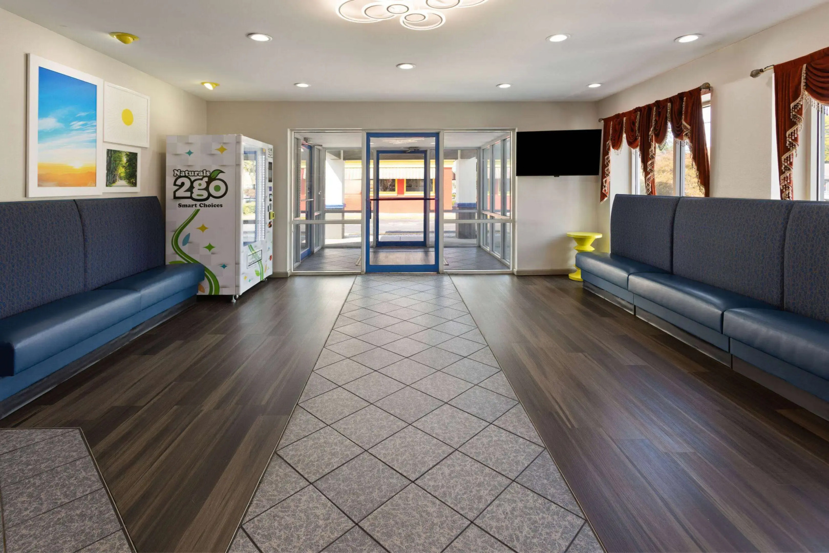 Days Inn & Suites by Wyndham Albany