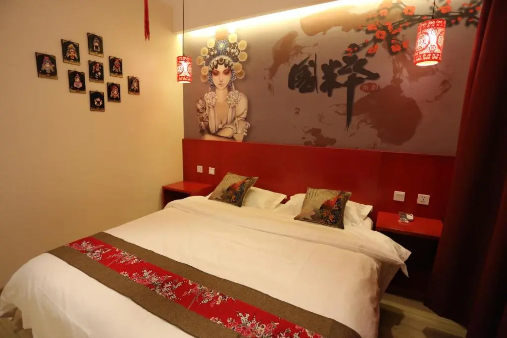 Happy Dragon Alley Hotel Beijing Tian AnMen Forbidden City