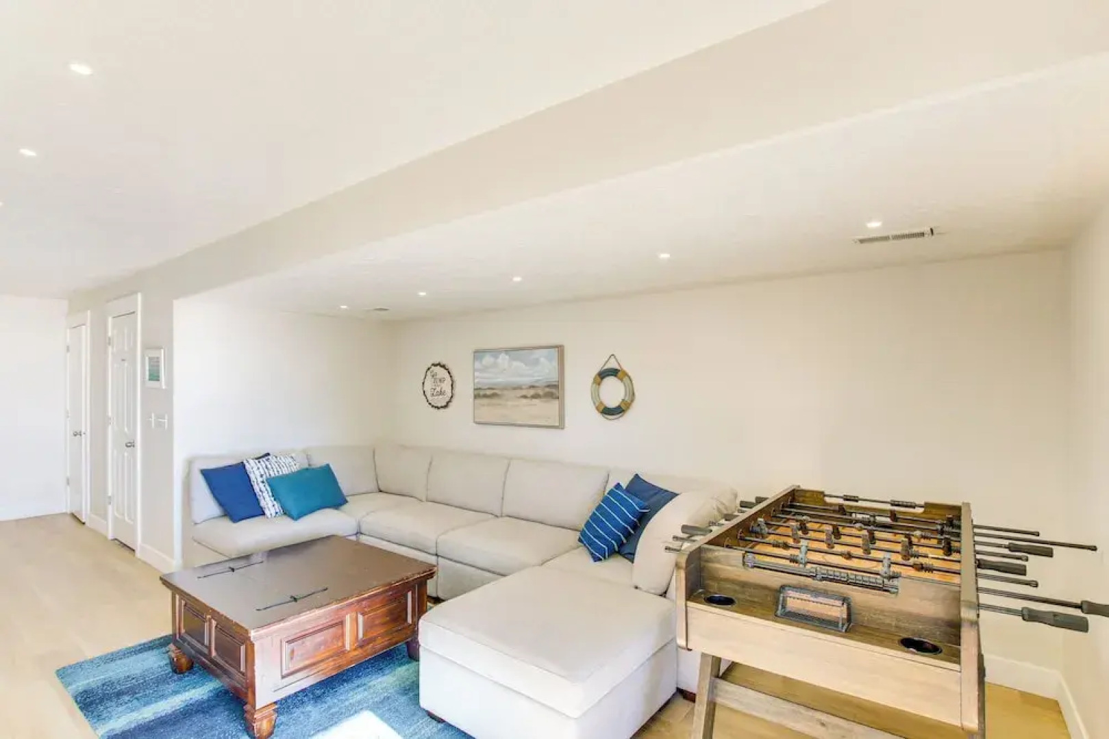 Spacious Garden City Townhome w/ Lake Views!