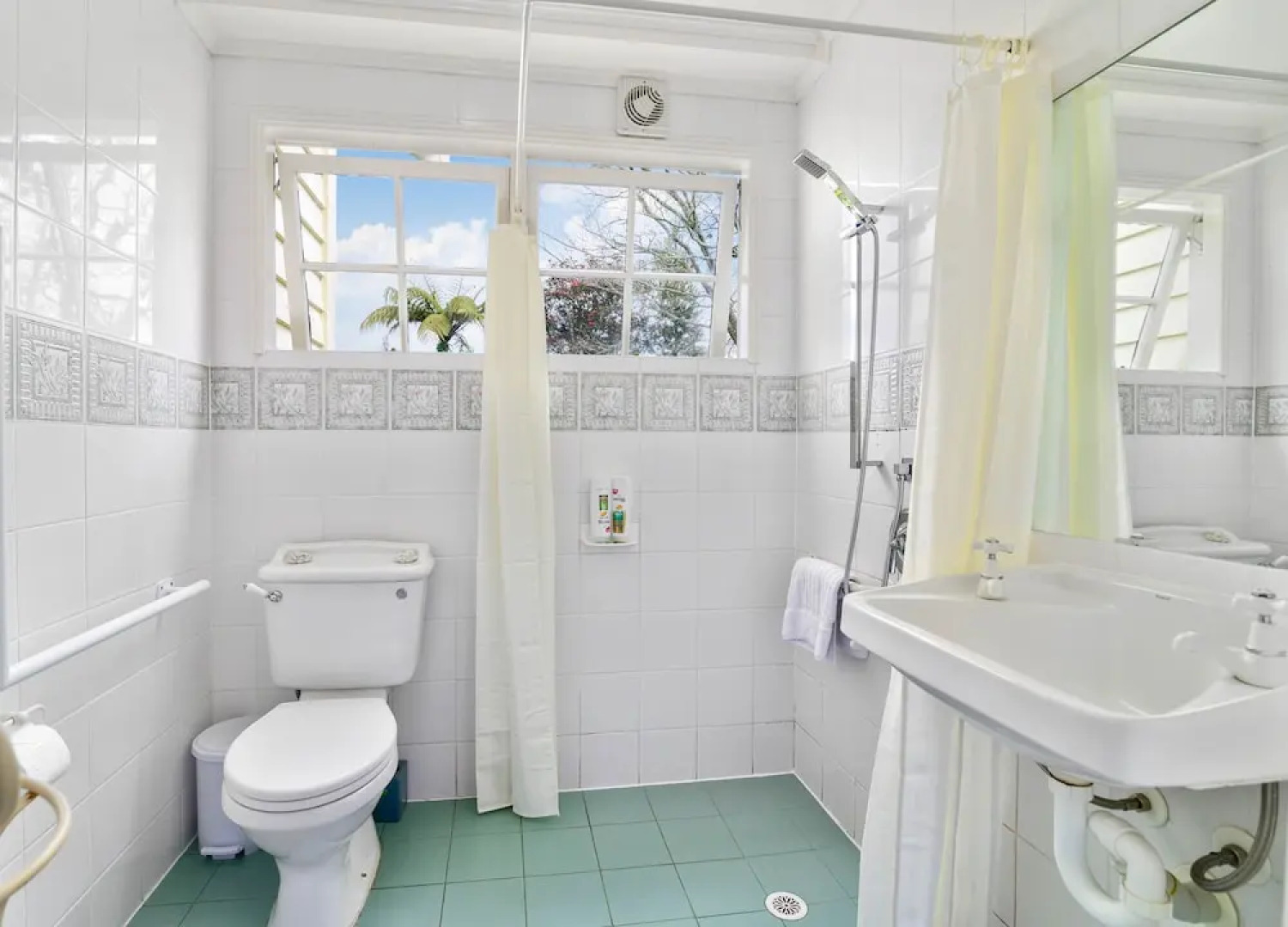 Country Villa Estate