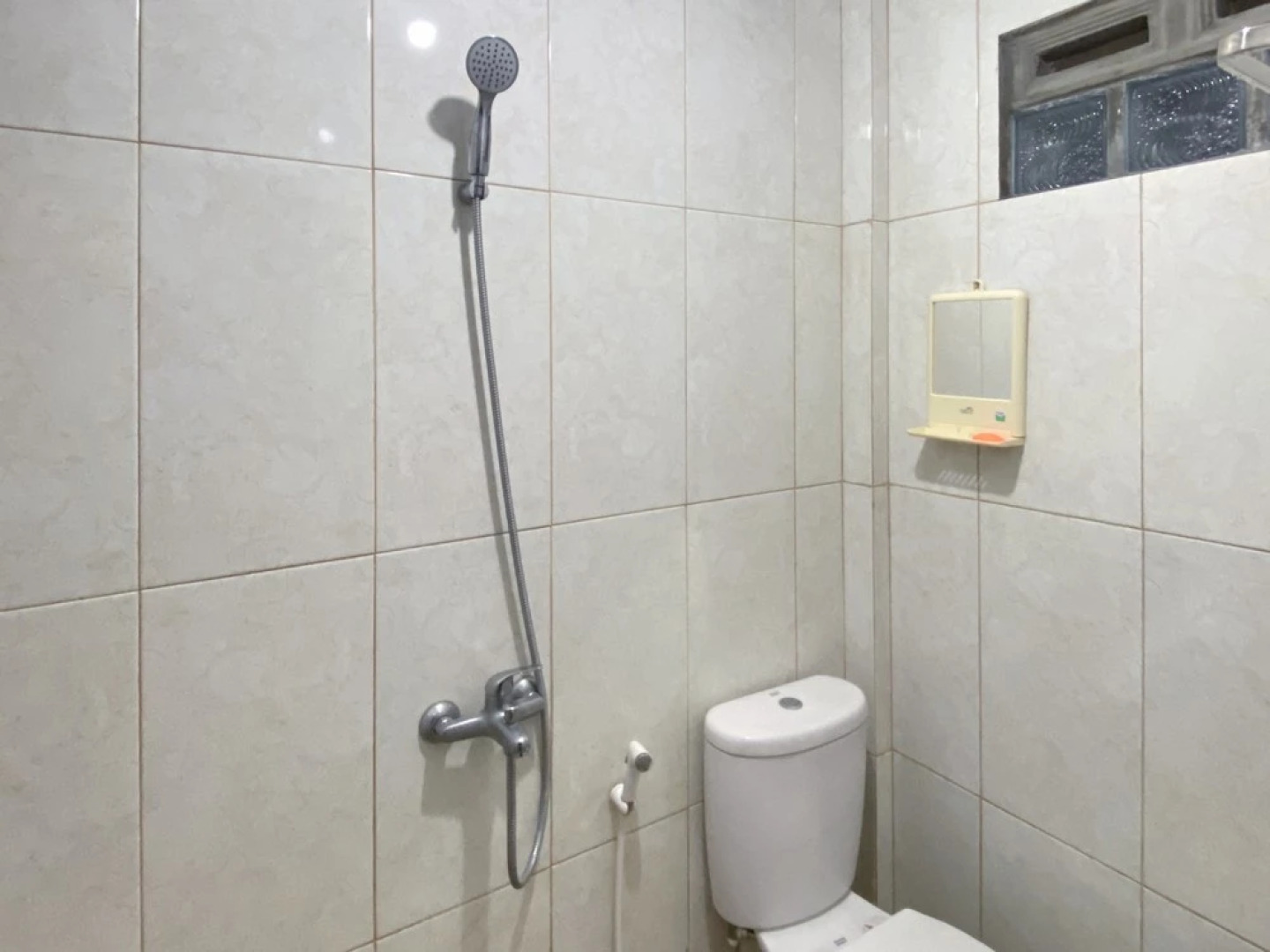 RedDoorz @ Sihole Paradise Inn Parbaba