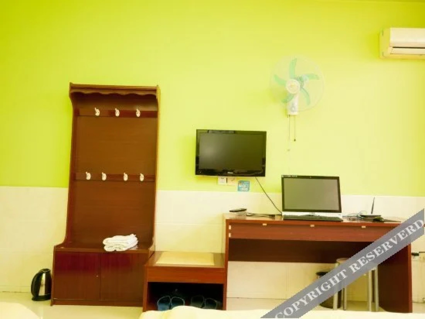 Xiaocheng Su8 Express Business Hotel