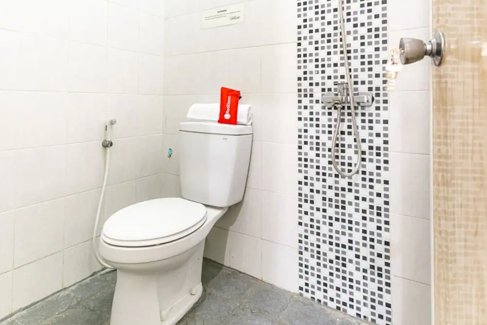 KoolKost Syariah near Universitas Muhammadiyah Surakarta - Caters to Women