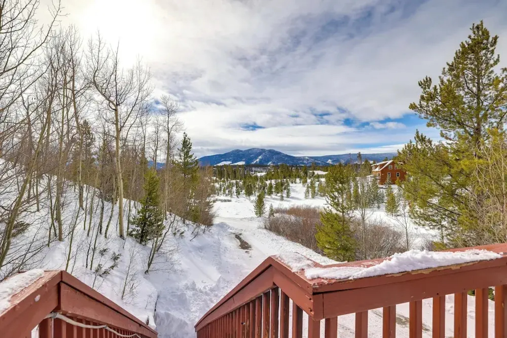 13 Mi to Winter Park: Mtn-view Granby Cabin