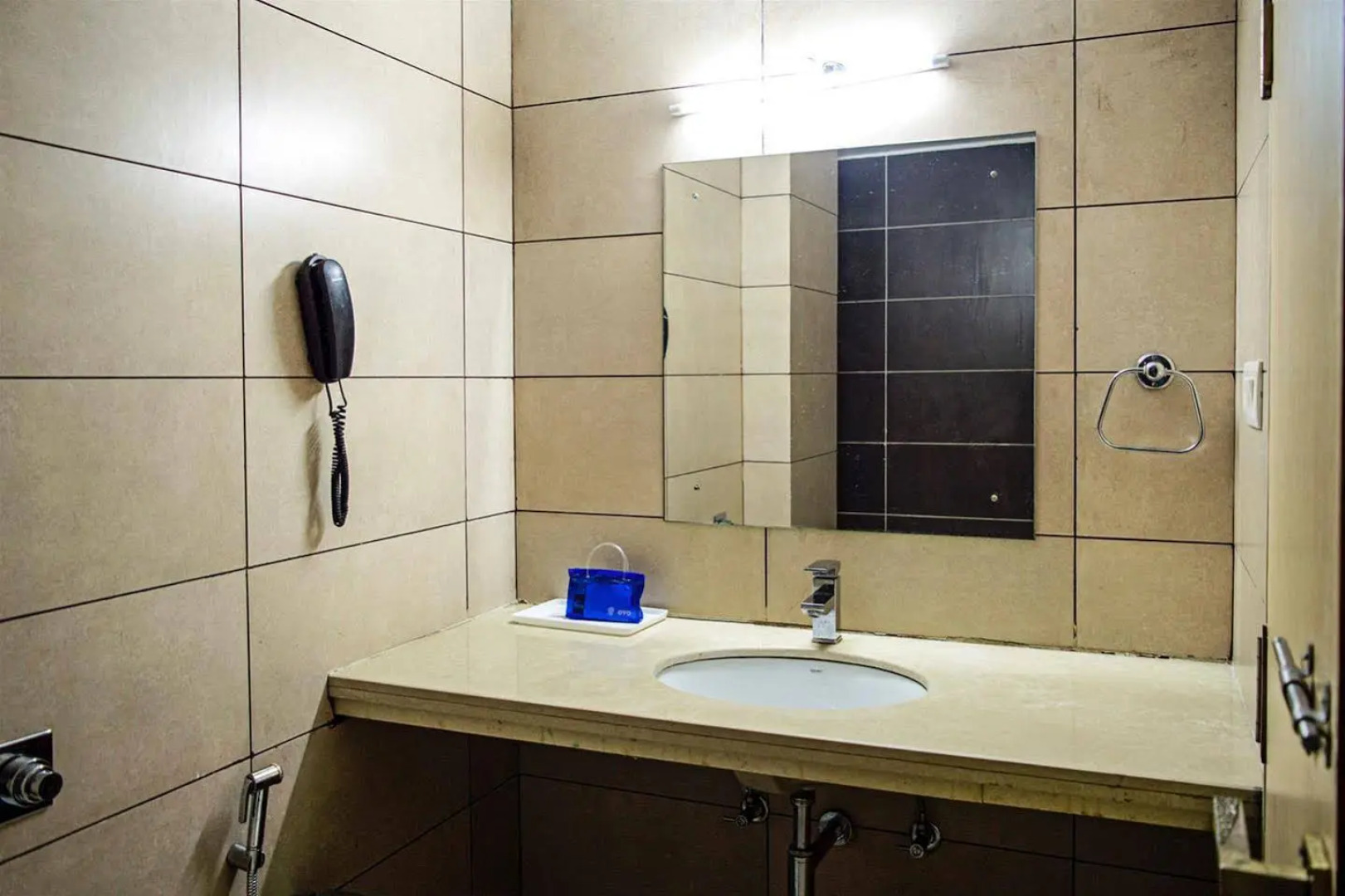 The Oasis by FabHotel